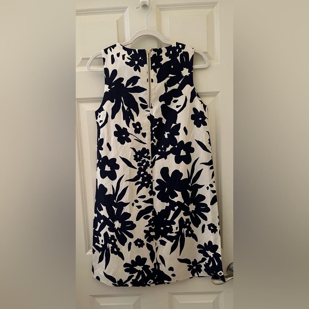 Women’s Carmen MarcValvo sleeveless linen shift dress navy & white floral 4 - Picture 5 of 7